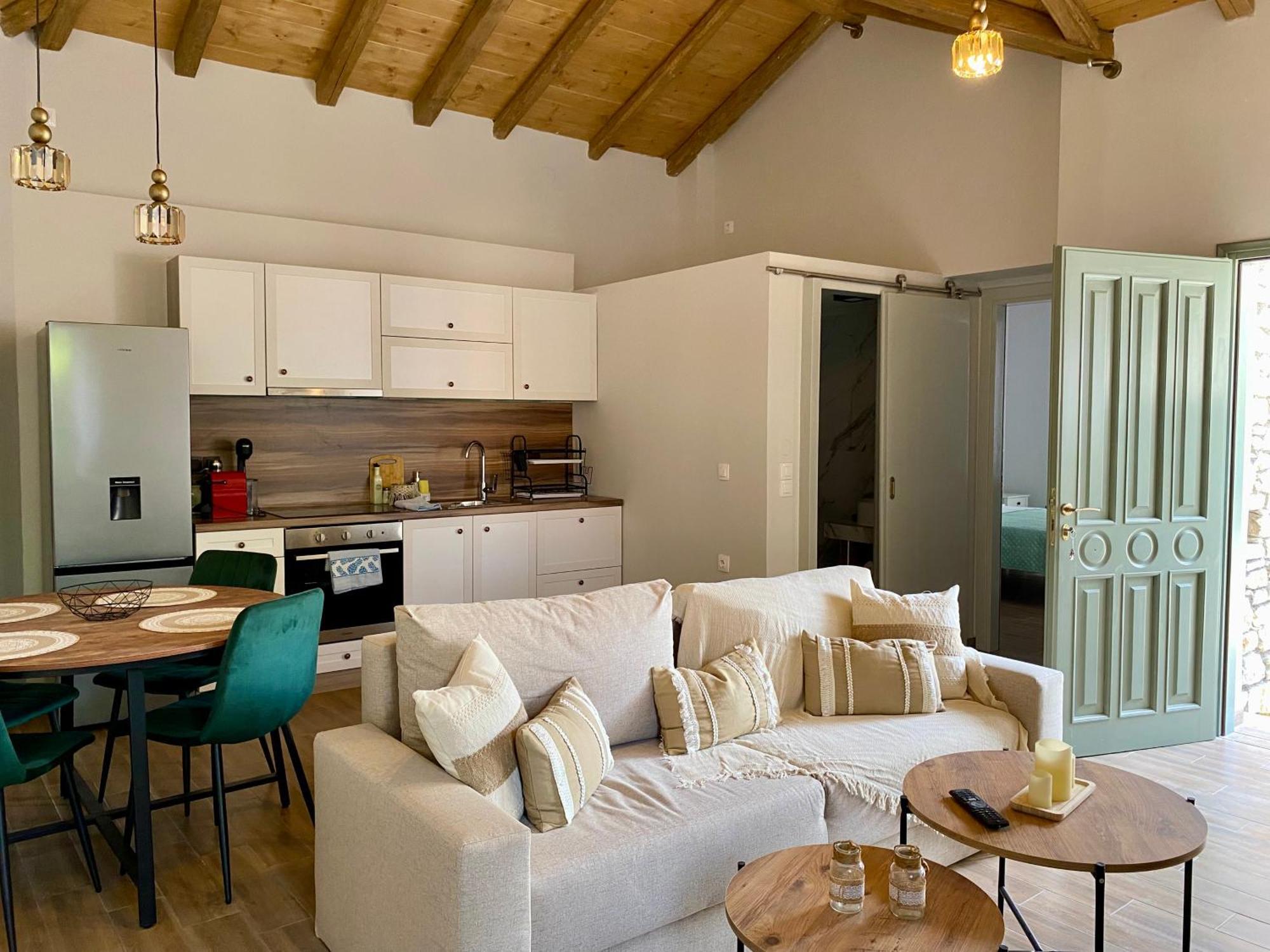 Holiday home Oneiropetra Luxury House Argalasti